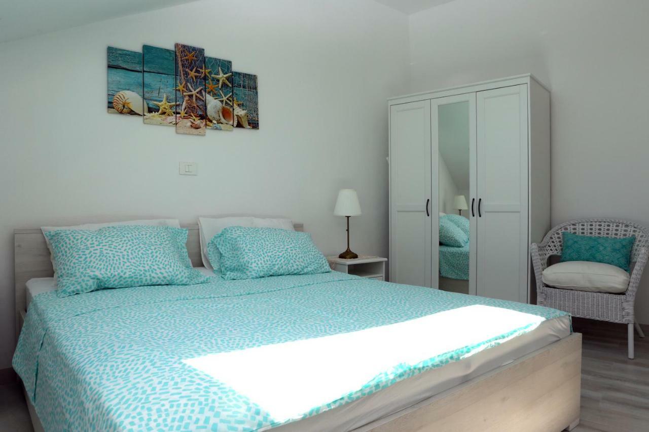 Sweet Suite With Free Private Parking Pola Esterno foto