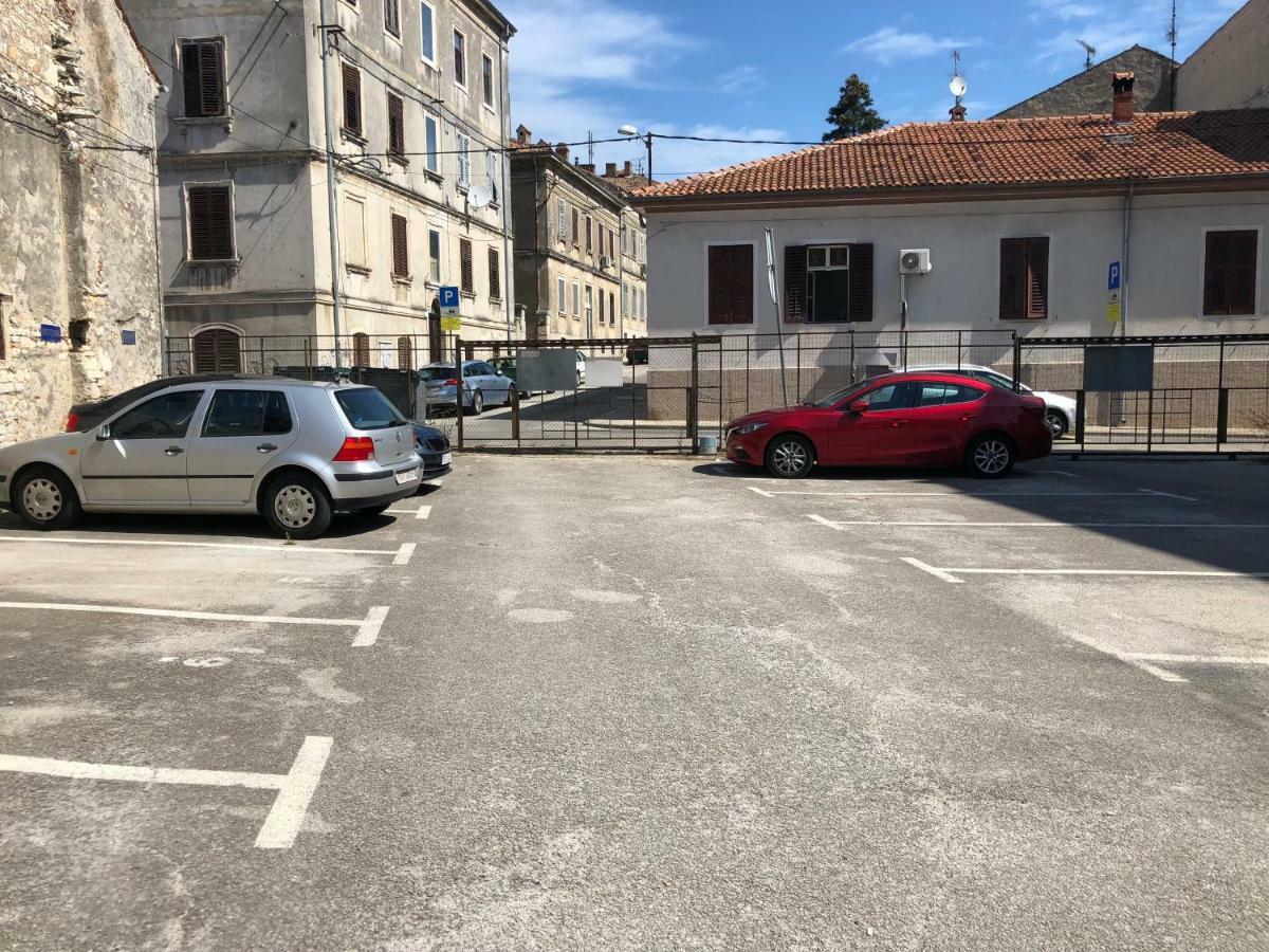 Sweet Suite With Free Private Parking Pola Esterno foto