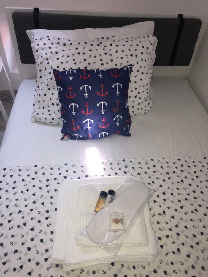 Sweet Suite With Free Private Parking Pola Esterno foto