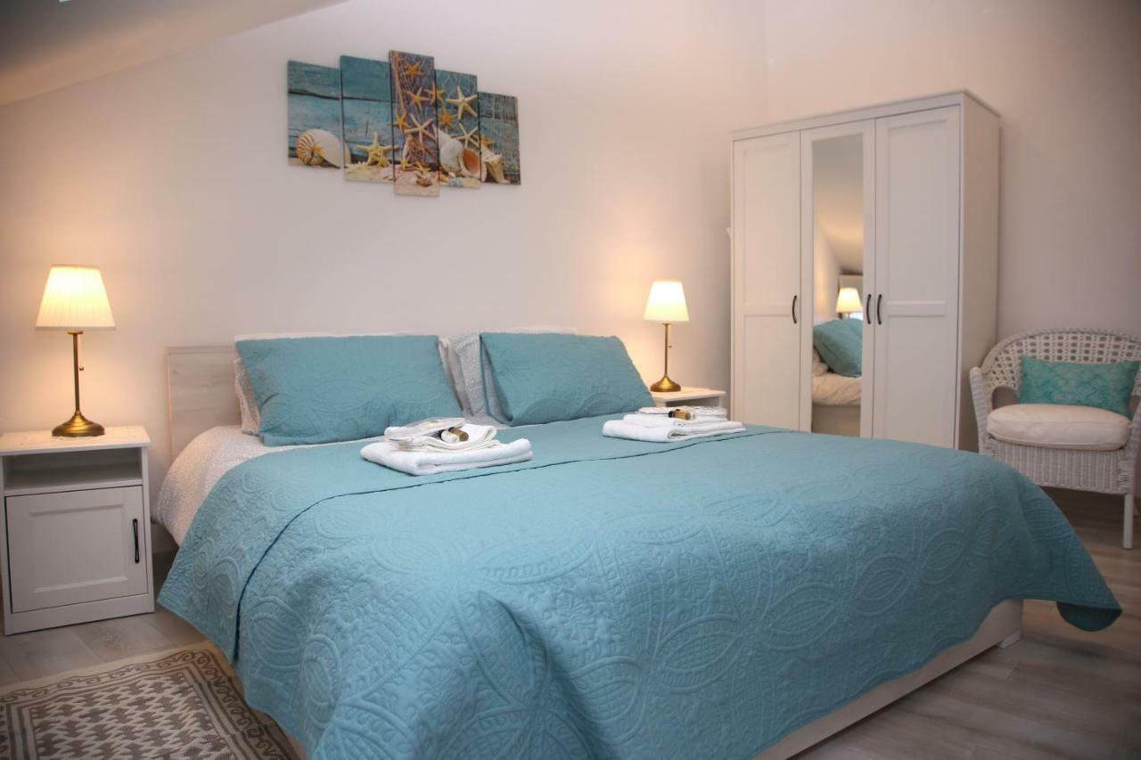 Sweet Suite With Free Private Parking Pola Esterno foto