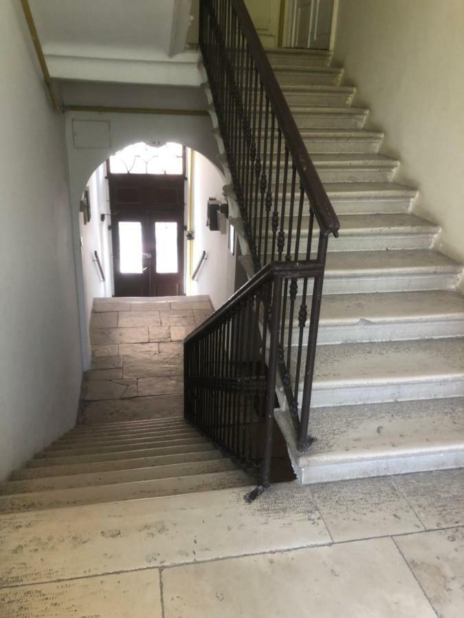 Sweet Suite With Free Private Parking Pola Esterno foto
